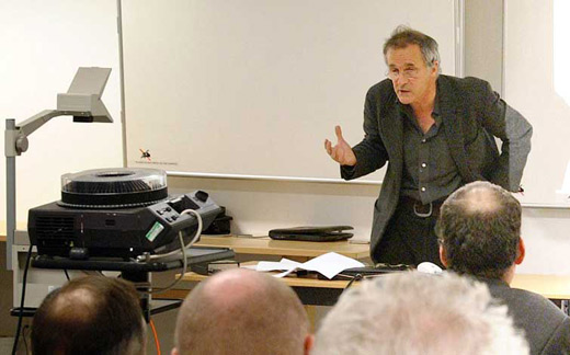 Prof. Steve Jones addressing teachers in the morning session